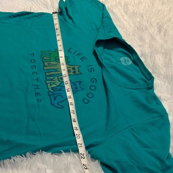 Life Is Good short sleeved, Turquoise Tee with Dog Design - Picture 4 of 5